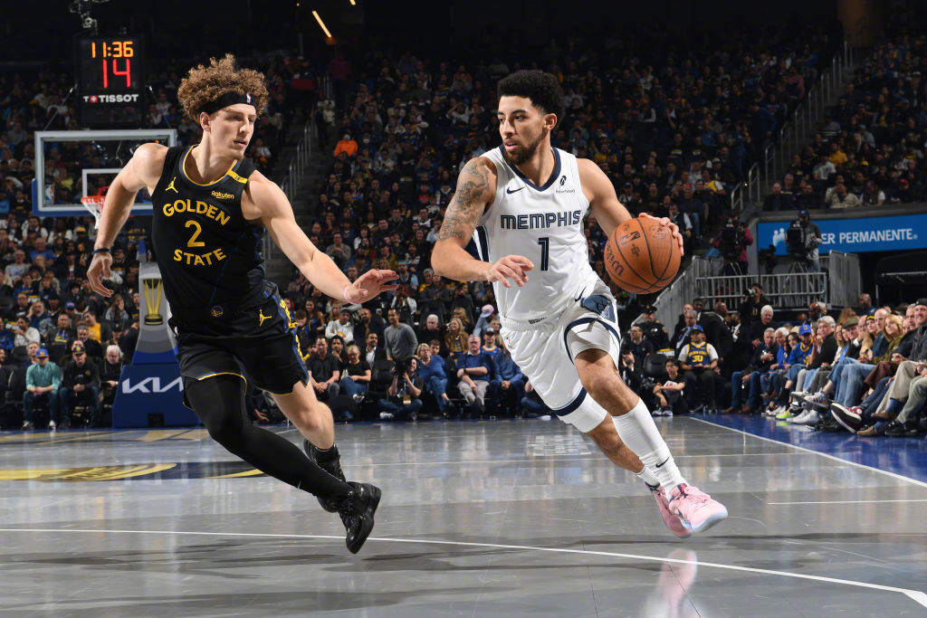 九游电脑版-半场比分:54-52,北京队微弱领先,比赛悬念重重!的简单介绍