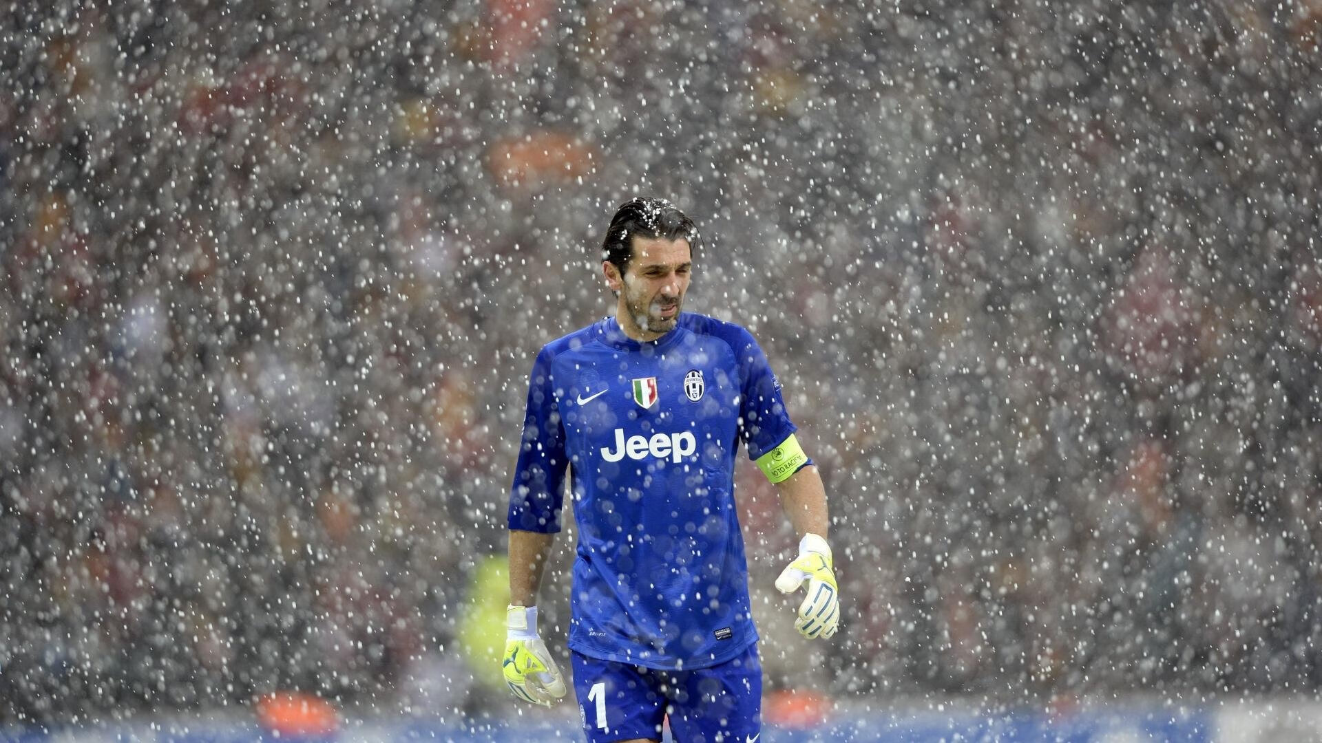 _夜光灯带运动会：白天不亮夜晚更精彩_，活动晚会灯光怎么打